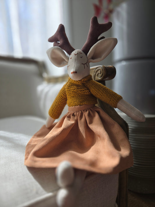 Elodie Deer